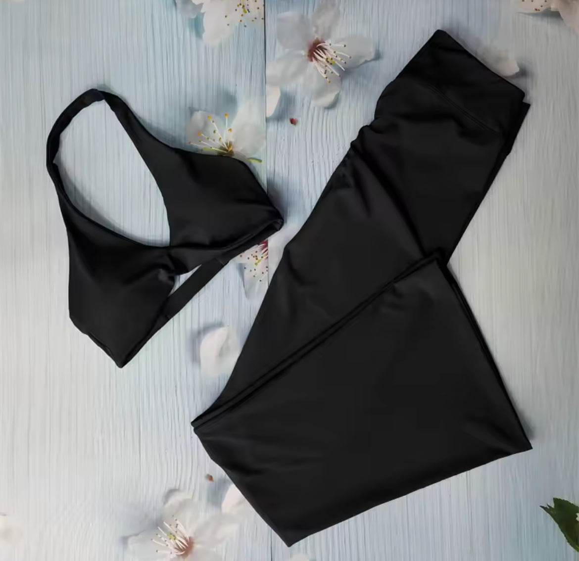 Women’s Yoga Set – Sports Bra & Leggings, Mid-Rise, Butter-Soft Fabric for Gym & Pilates