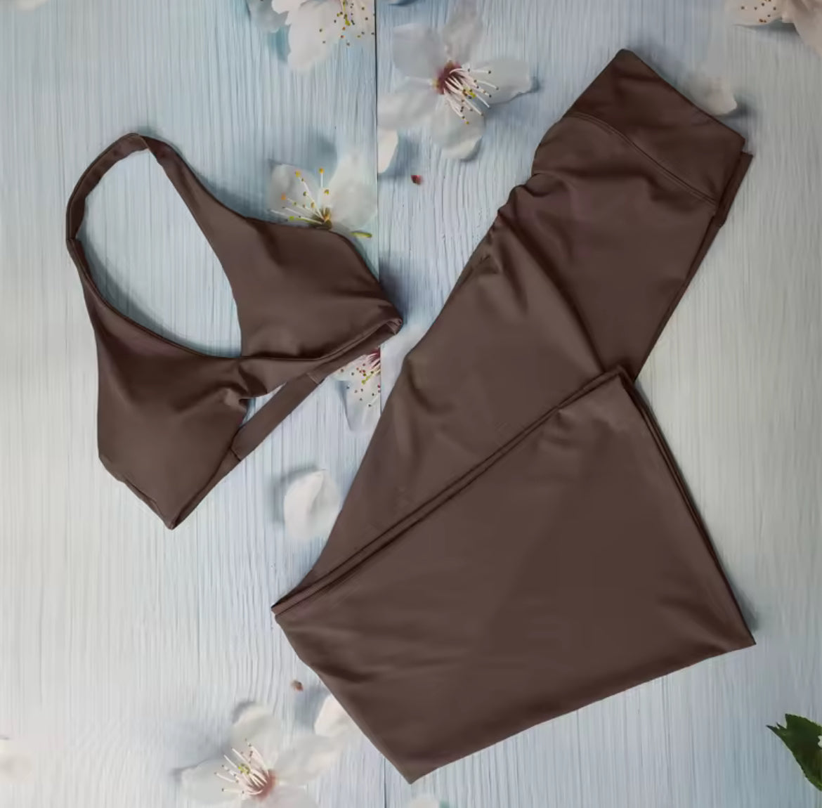 Women’s Yoga Set – Sports Bra & Leggings, Mid-Rise, Butter-Soft Fabric for Gym & Pilates